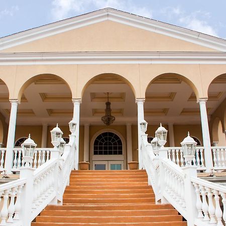 Chateau Suites นอร์ริสทาวน์ ภายนอก รูปภาพ