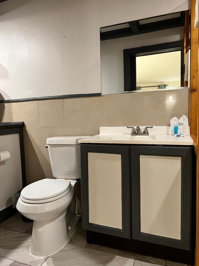 Chateau Suites นอร์ริสทาวน์ ภายนอก รูปภาพ